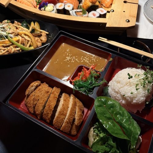 Moshimo, Brighton